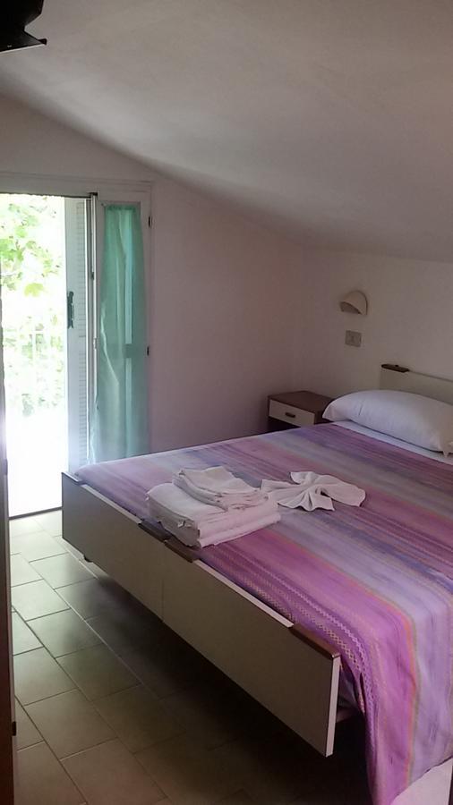 Hotel Elisabetta 2 Stelle Cattolica Kültér fotó
